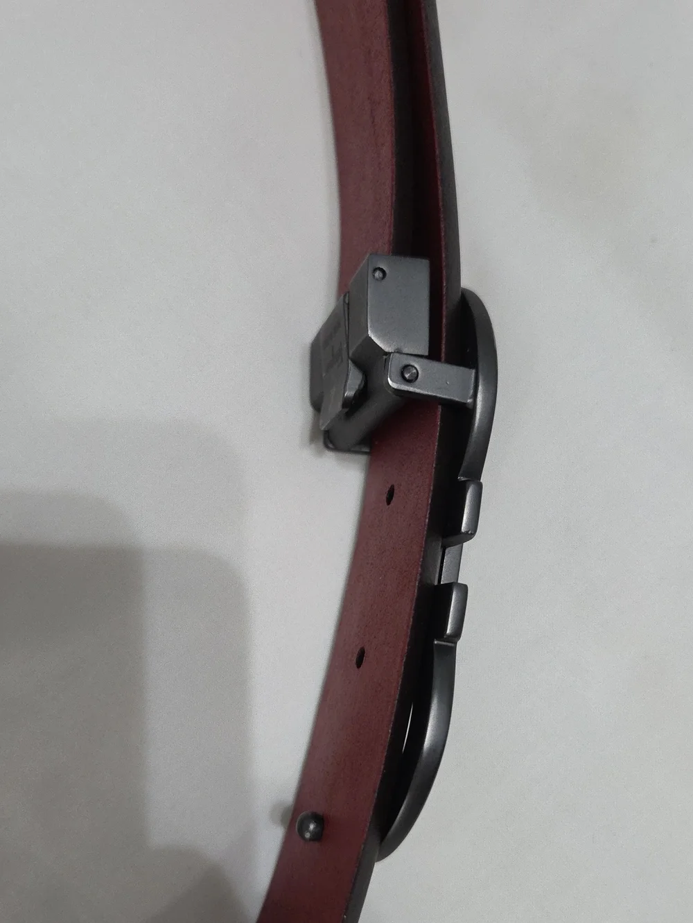Salvatore Ferragamo Auburn Brown Leather Belt Double Gancini Buckle
